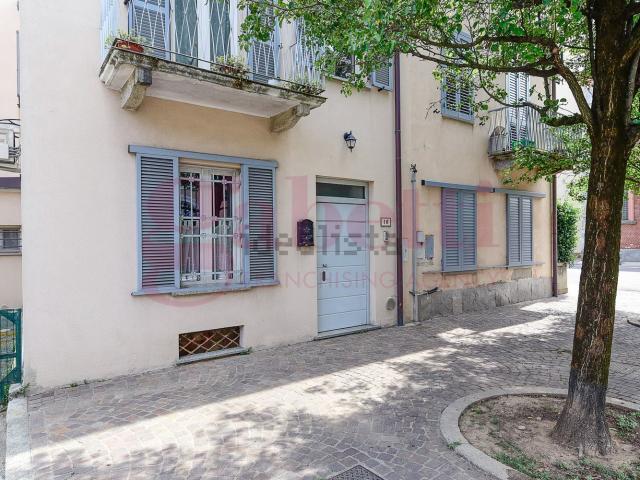 Casa in vendita a Mariano Comense, Lombardia