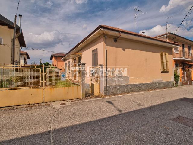 Casa in vendita a San Pietro Mosezzo, Novara