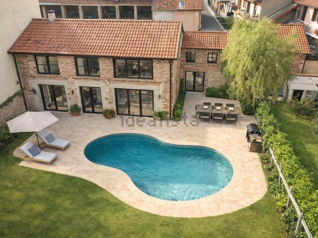 Casa in vendita a Agrate Brianza, Lombardia