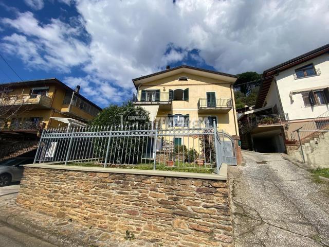 Casa in vendita a Corsanico, Montignoso