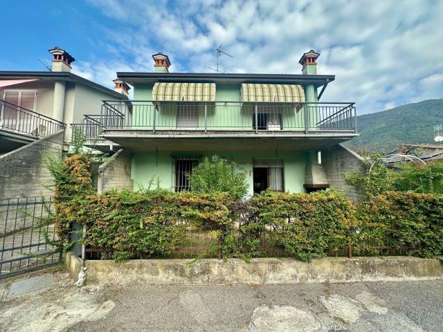 Casa in vendita a Villanuova sul Clisi, Brescia