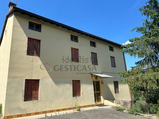 Casa in vendita a Corrubbio, Pederiva