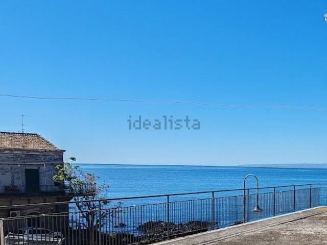 Casa in vendita a Capomulini, Acireale