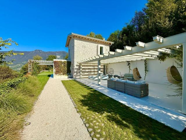 Casa in vendita a Comunità montana del Sebino bresciano, Sale Marasino