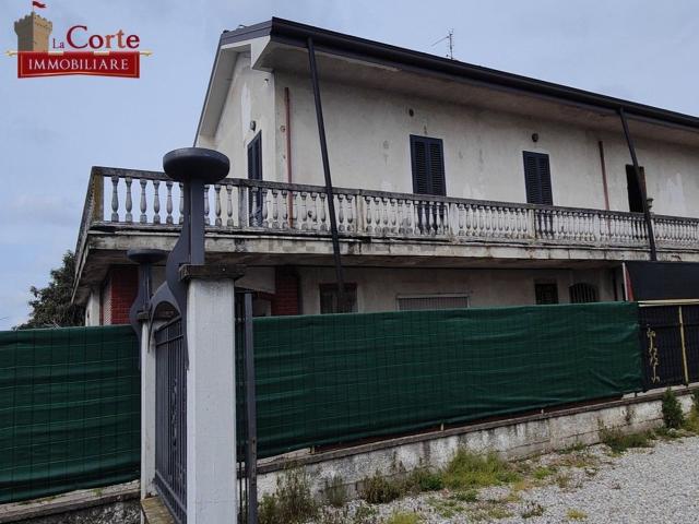 Casa in vendita a Fornovo San Giovanni, Lombardia