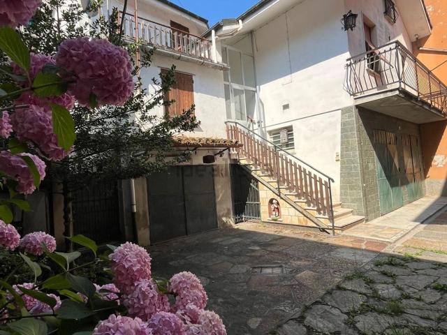 Casa in vendita a Ronco Scrivia, Liguria