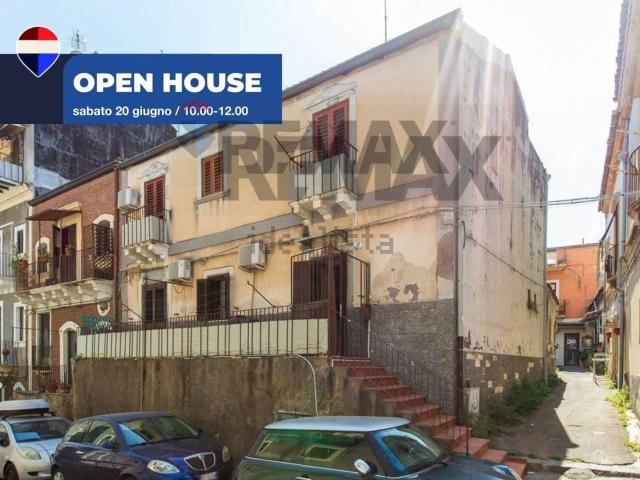 Casa in vendita a Centro storico, Catania