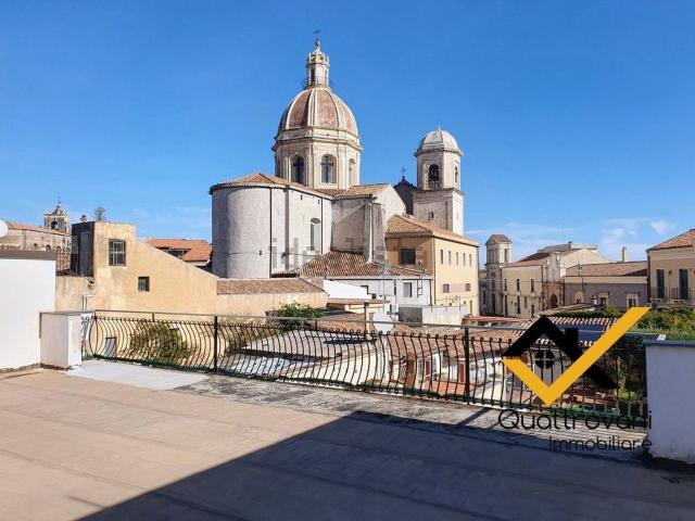 Casa in vendita a Aci Catena, Sicilia