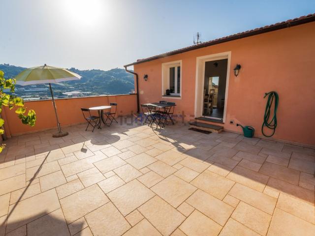 Casa in vendita a Taggia