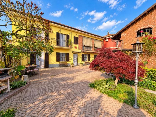 Casa in vendita a Carmagnola, Torino