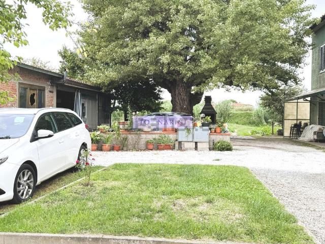 Casa in vendita a Massa E Cozzile