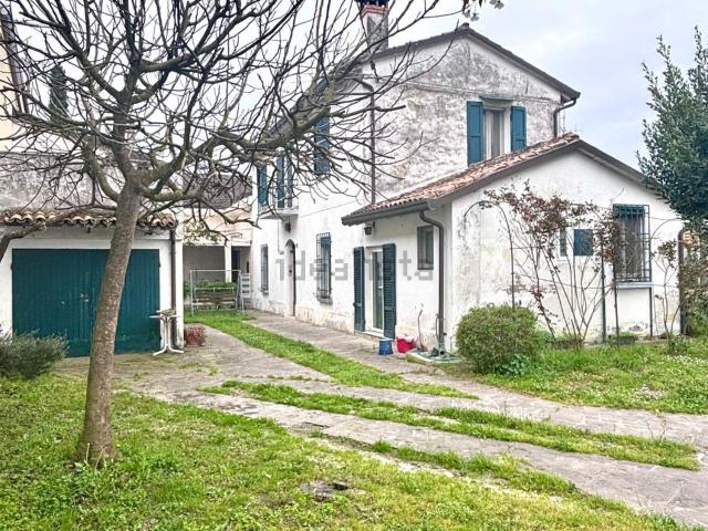Casa in vendita a Russi, Reggio Emilia