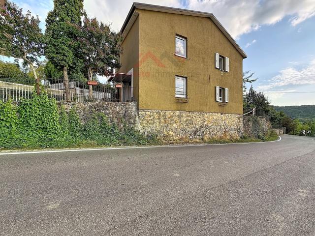 Casa in vendita a Pietragavina, Varzi