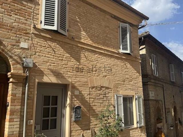 Casa in vendita a Monteleone di Fermo, Fermo