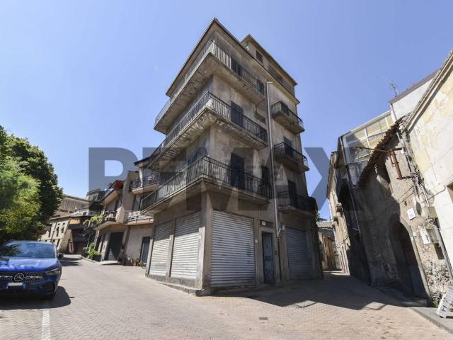 Casa in vendita a Randazzo, Sicilia