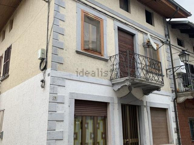 Casa in vendita a Alice Castello, Vercelli
