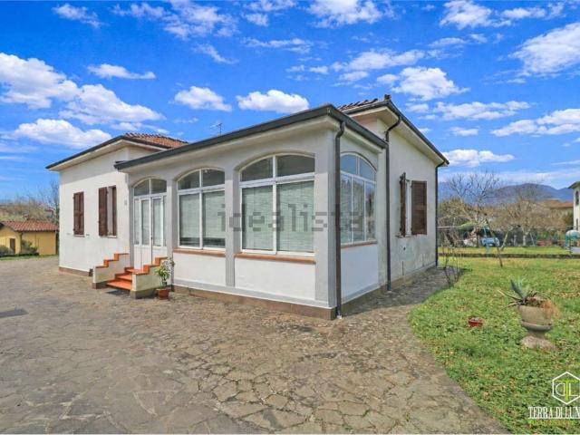 Casa in vendita a Unione di comuni Montana Lunigiana, Filattiera