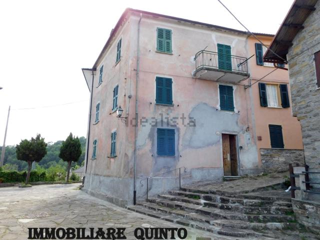 Casa in vendita a Rezzoaglio, Liguria
