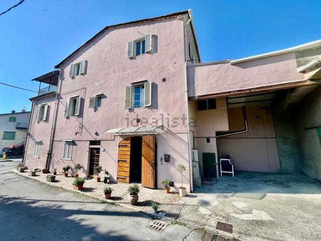 Casa in vendita a Uzzano E Castello, Toscana