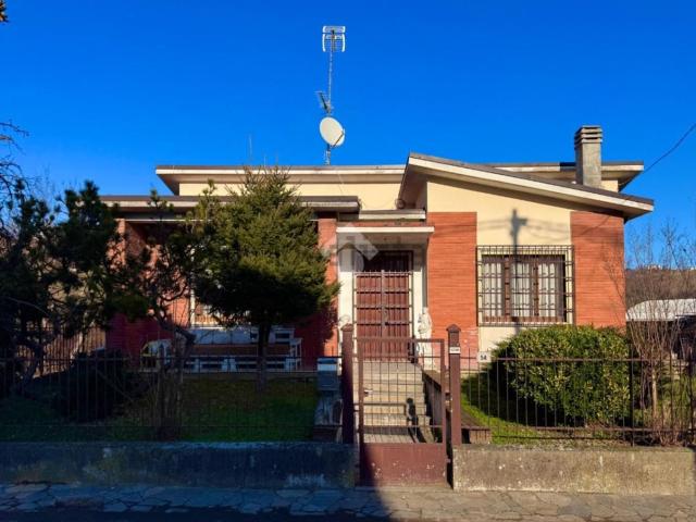Casa in vendita a Pietra De' Giorgi, Lombardia