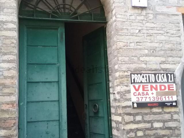 Casa in vendita a Marche, Macerata