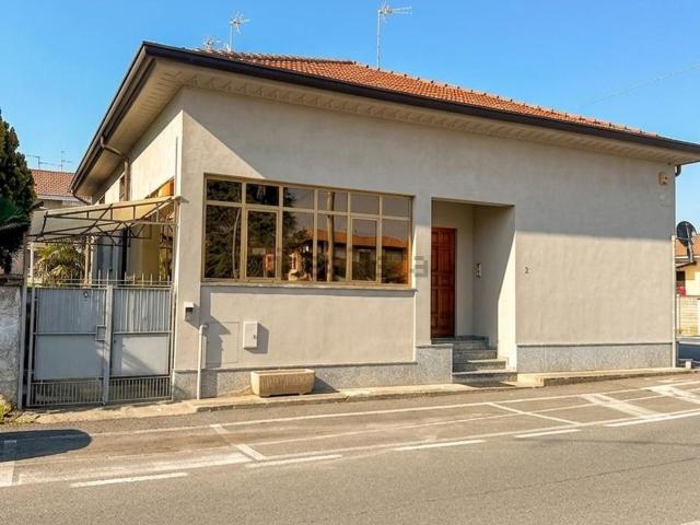 Casa in vendita a Seveso, Lombardia