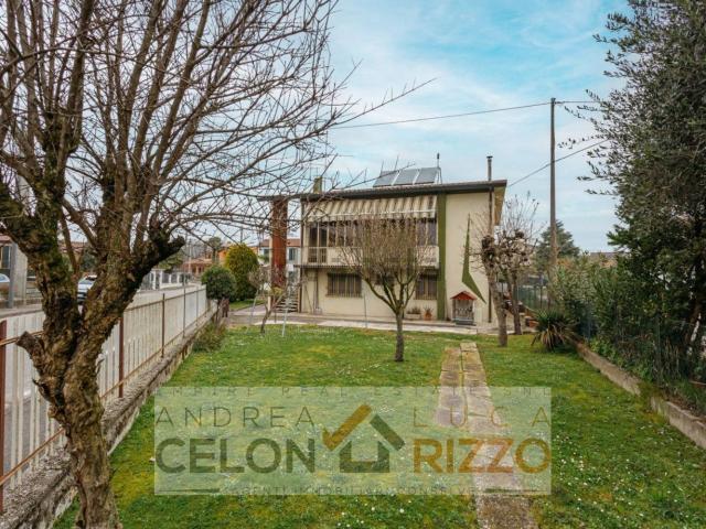 Casa in vendita a Tribano, Veneto