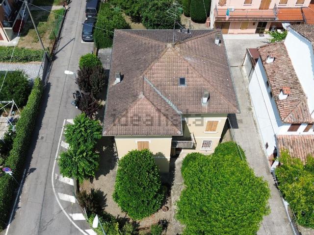 Casa in vendita a Pianura Reggiana, Re