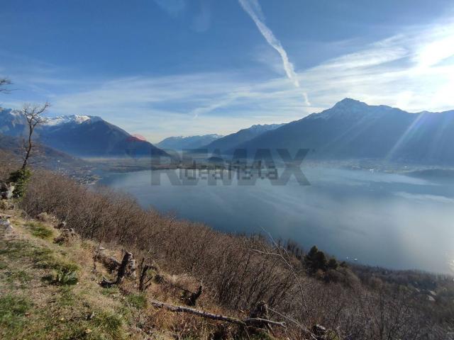 Casa in vendita a Vercana, Lombardia