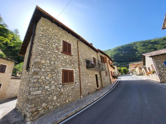 Casa in vendita a Cascia, Umbria