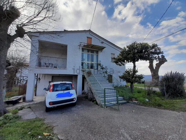 Casa in vendita a Roccaspinalveti, Abruzzo