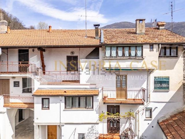 Casa in vendita a Comunità Montana Valli del Verbano, Dumenza