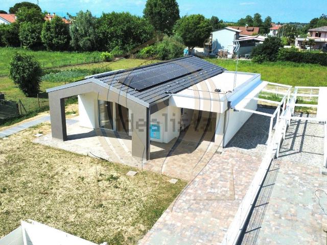 Casa in vendita a Legnaro, Veneto