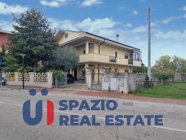 Casa in vendita a San Giovanni Teatino, Abruzzo