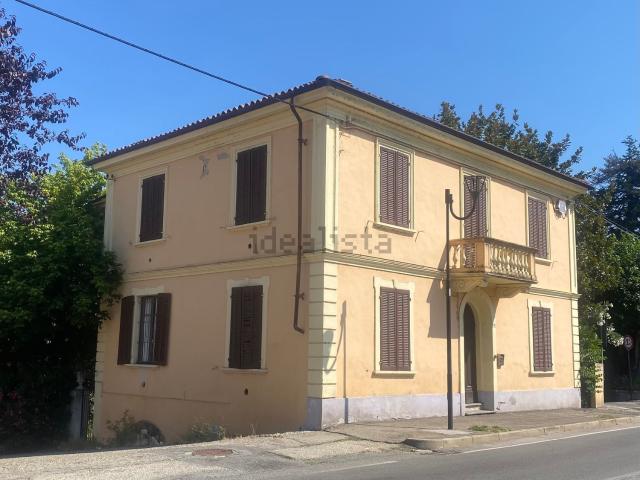 Casa in vendita a Canelli, Asti