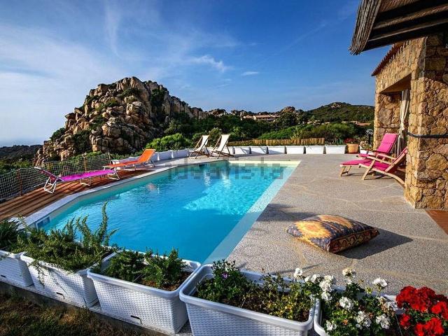 Casa in vendita a Trinità d'Agultu e Vignola, Sardigna/Sardegna