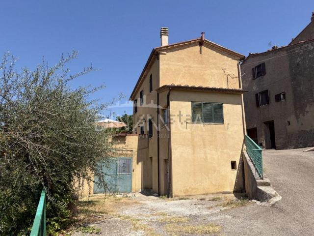 Casa in vendita a Cinigiano, Toscana