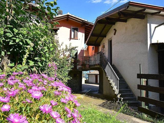 Casa in vendita a Varzi, Lombardia