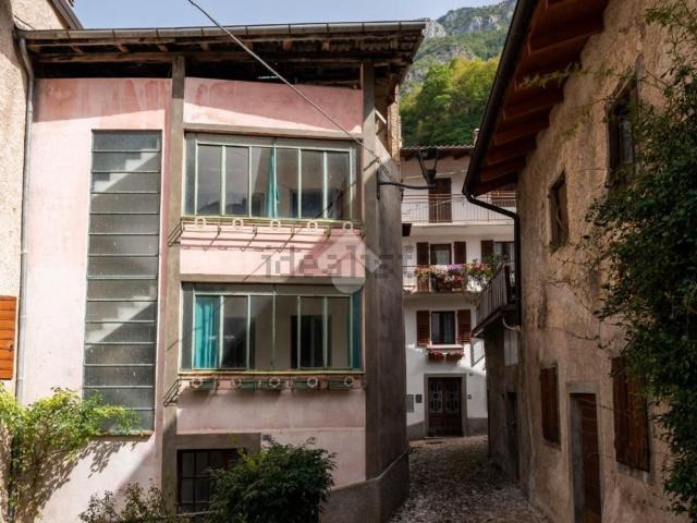 Casa in vendita a Comunità della Vallagarina, Vallarsa
