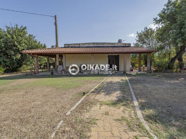 Casa in vendita a Sarroch, Sardigna/Sardegna