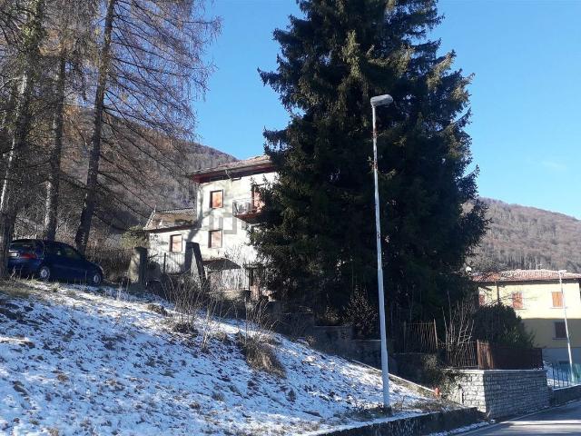Casa in vendita a Costa Valle Imagna, Lombardia