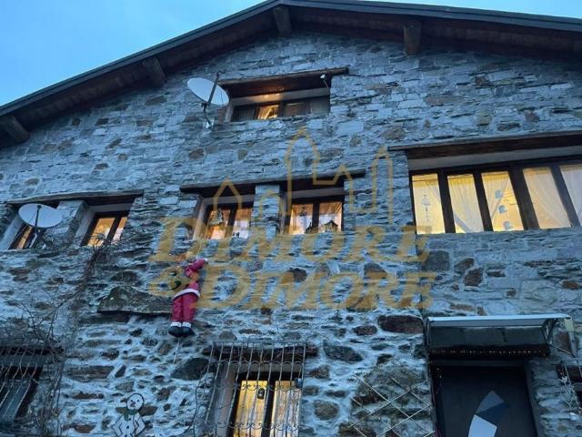 Casa in vendita a Valle Cannobina, Piemonte