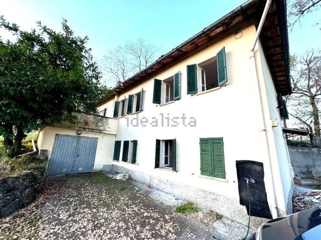 Casa in vendita a Appennino Reggiano, Re