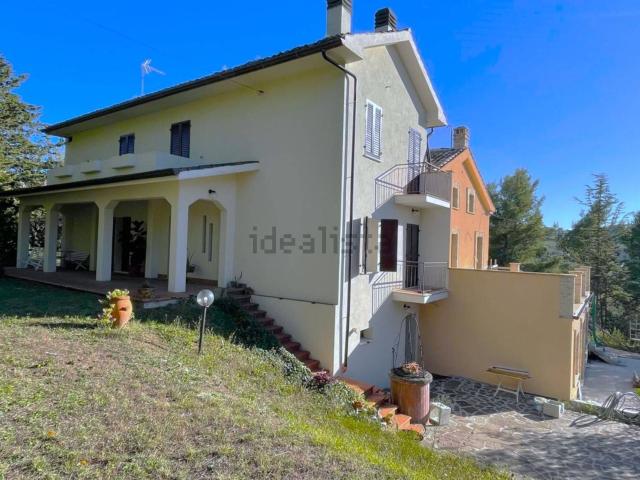 Casa in vendita a Tirassegno, Marche