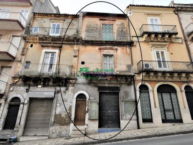 Casa in vendita a Cappuccini, Ragusa
