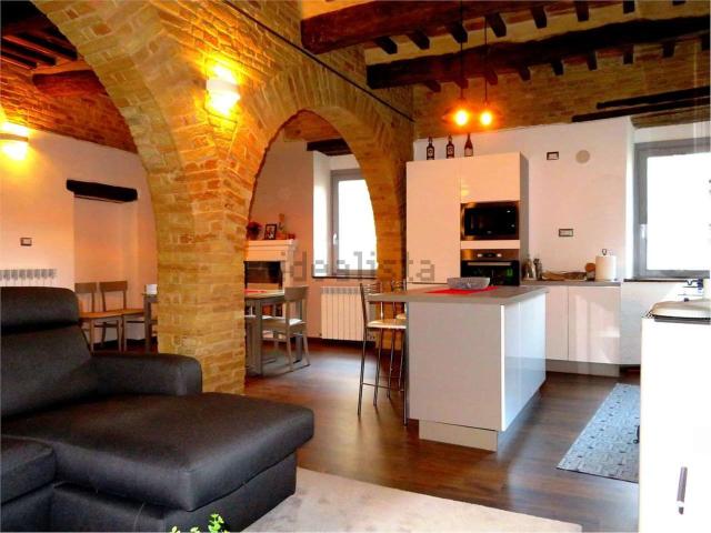 Casa in vendita a Marche, Macerata