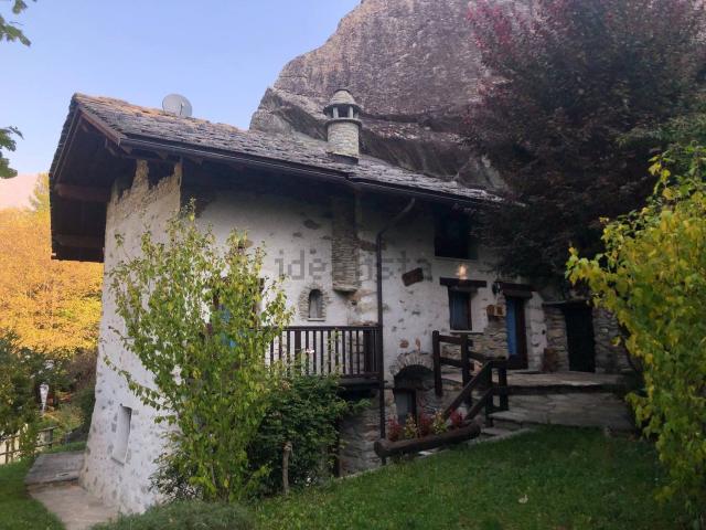 Casa in vendita a Fontainemore, Aosta
