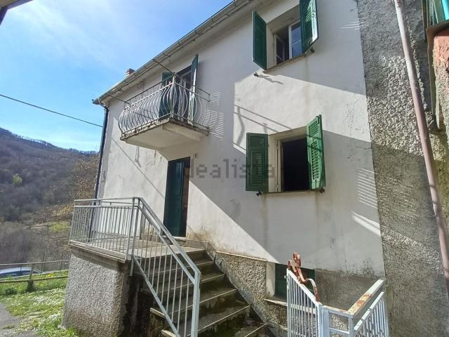 Casa in vendita a Fontanigorda, Liguria