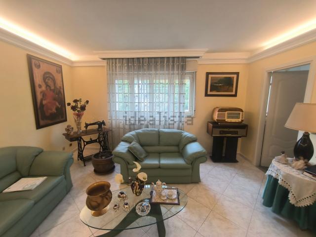Casa in vendita a Canali, Piazza
