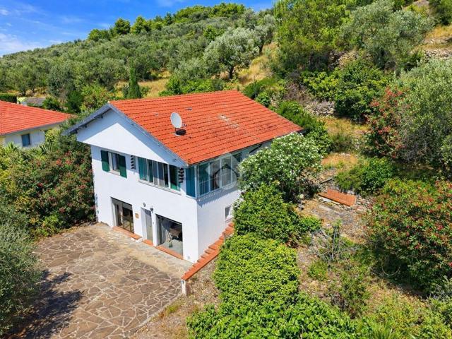 Casa in vendita a Civezza, Liguria